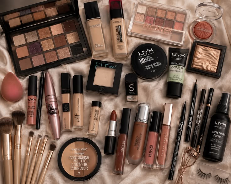 MAKEUP