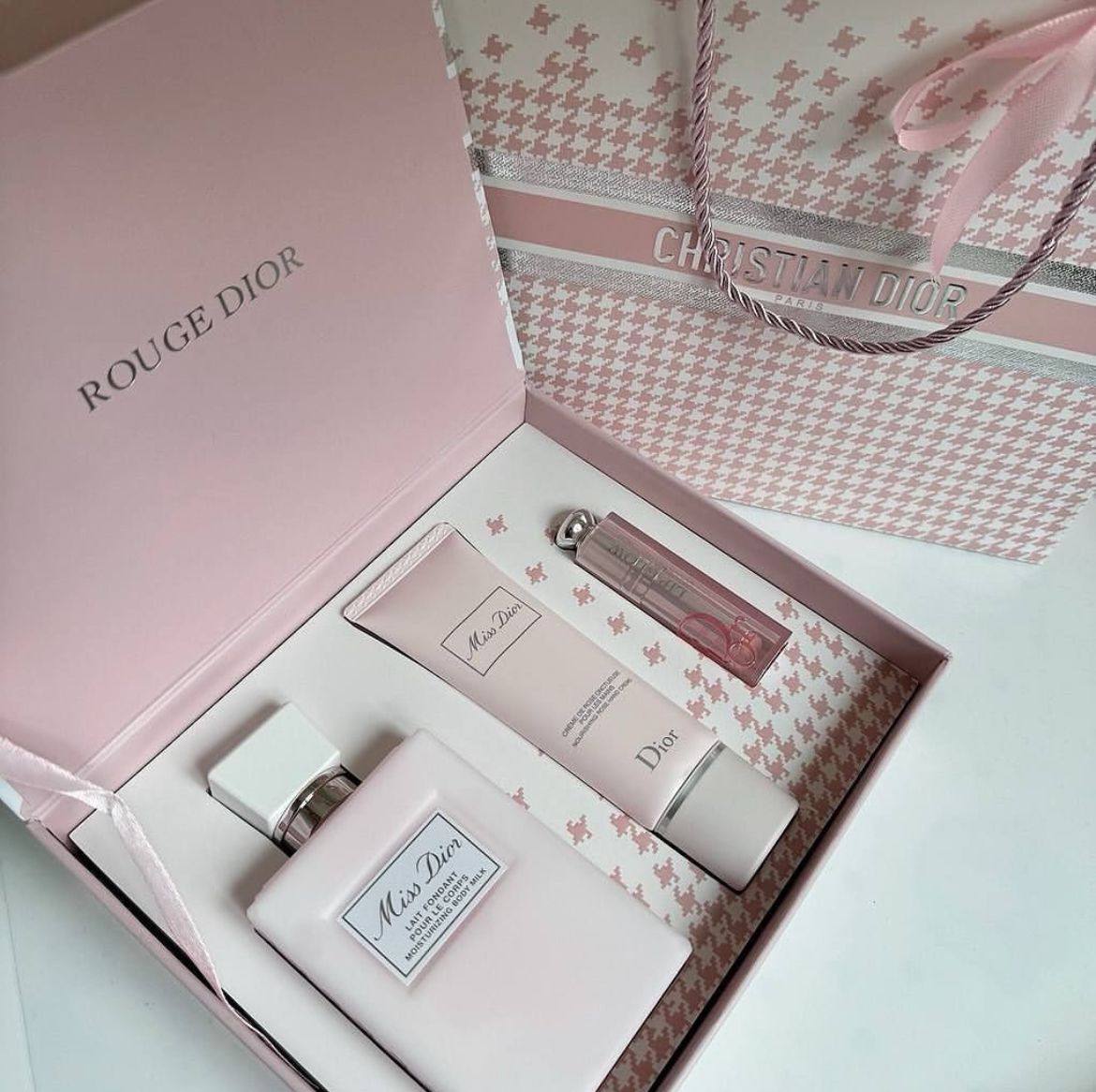 Chanel Makeup Set