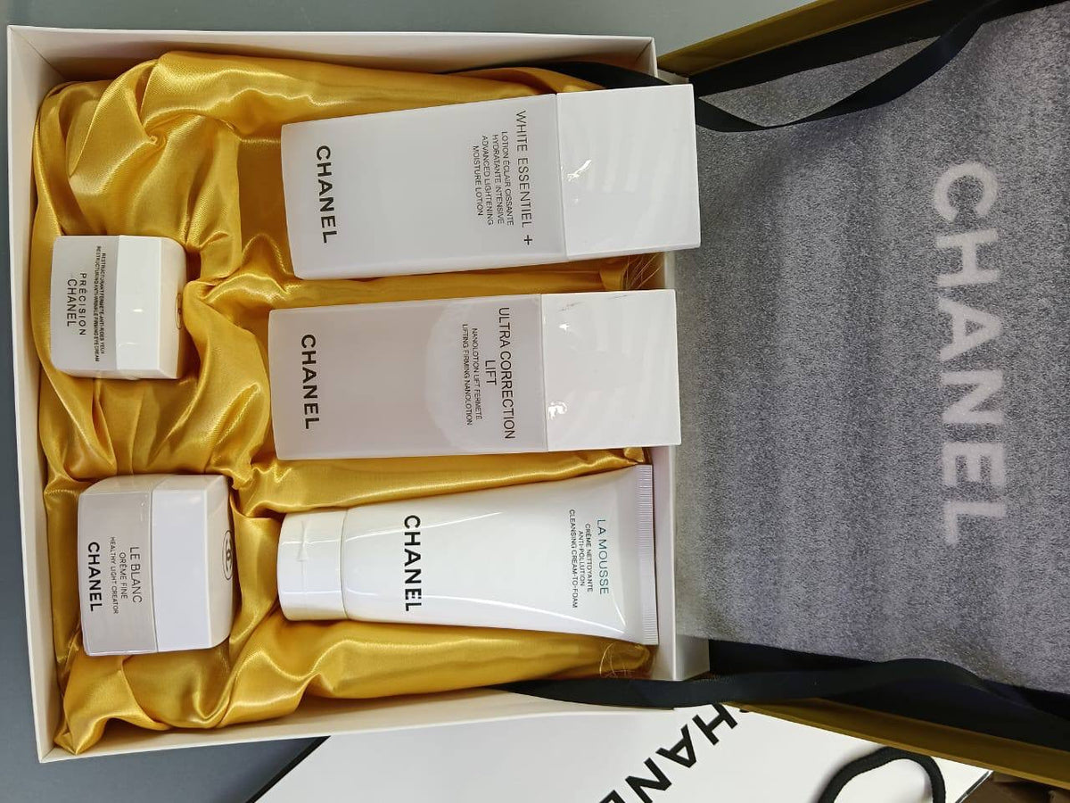 Chanel Makeup Set