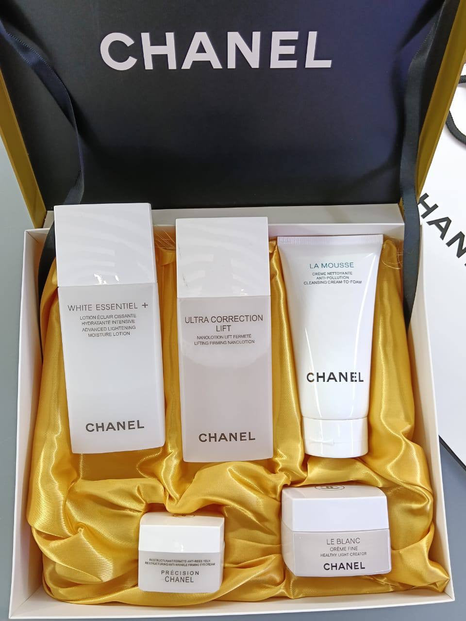 Chanel Makeup Set
