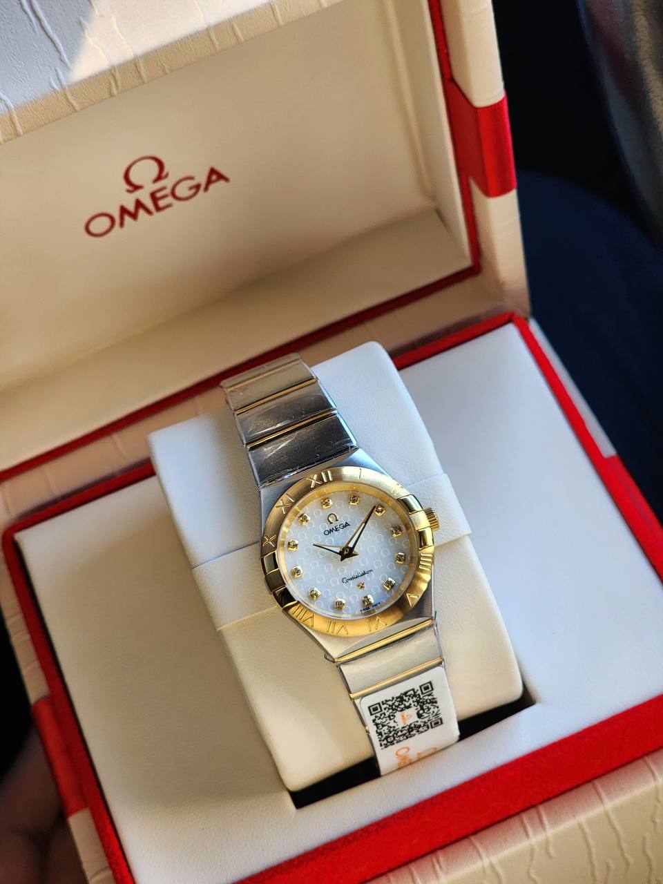 Omega Ladies Watch — Plain Dial