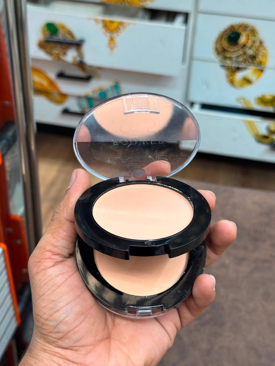 Makeup Item