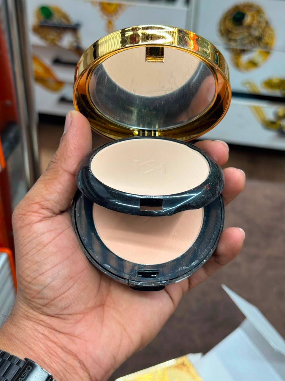 Makeup Item