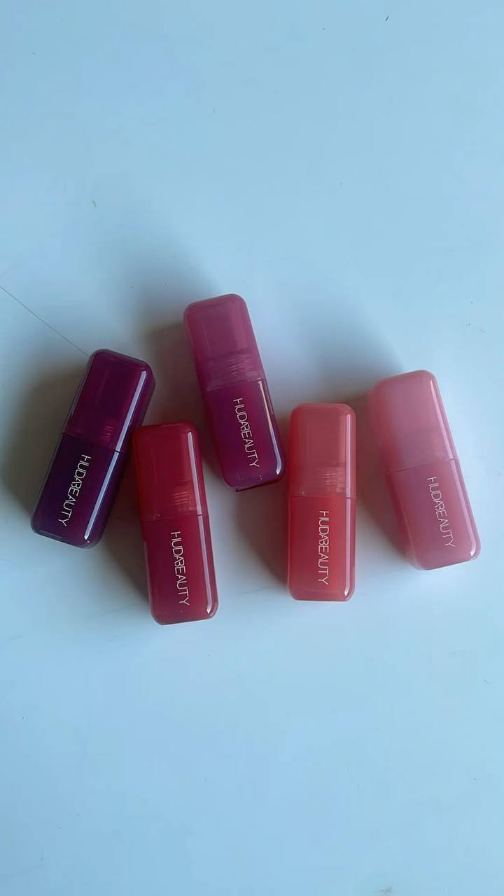 Huda Beauty Blush
