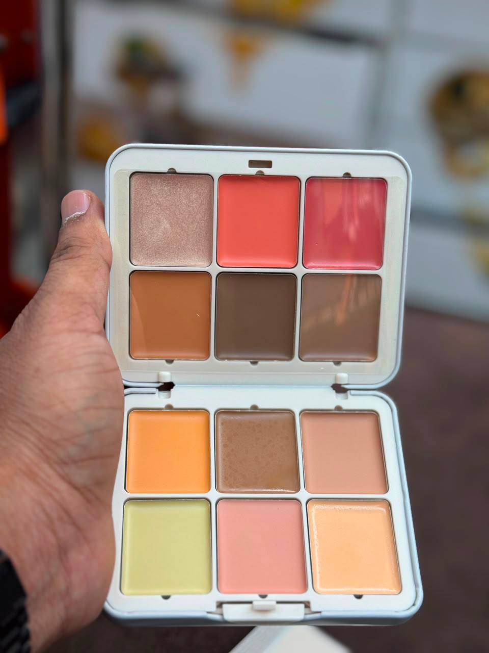 Makeup Item