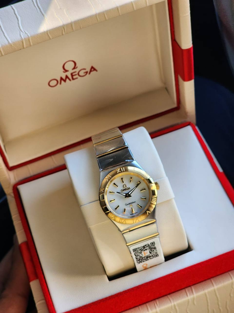 Omega Ladies Watch — Plain Dial
