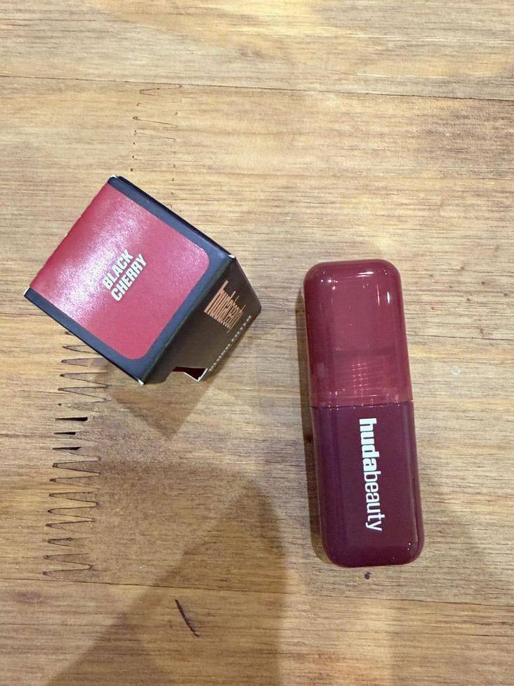 Huda Beauty Blush