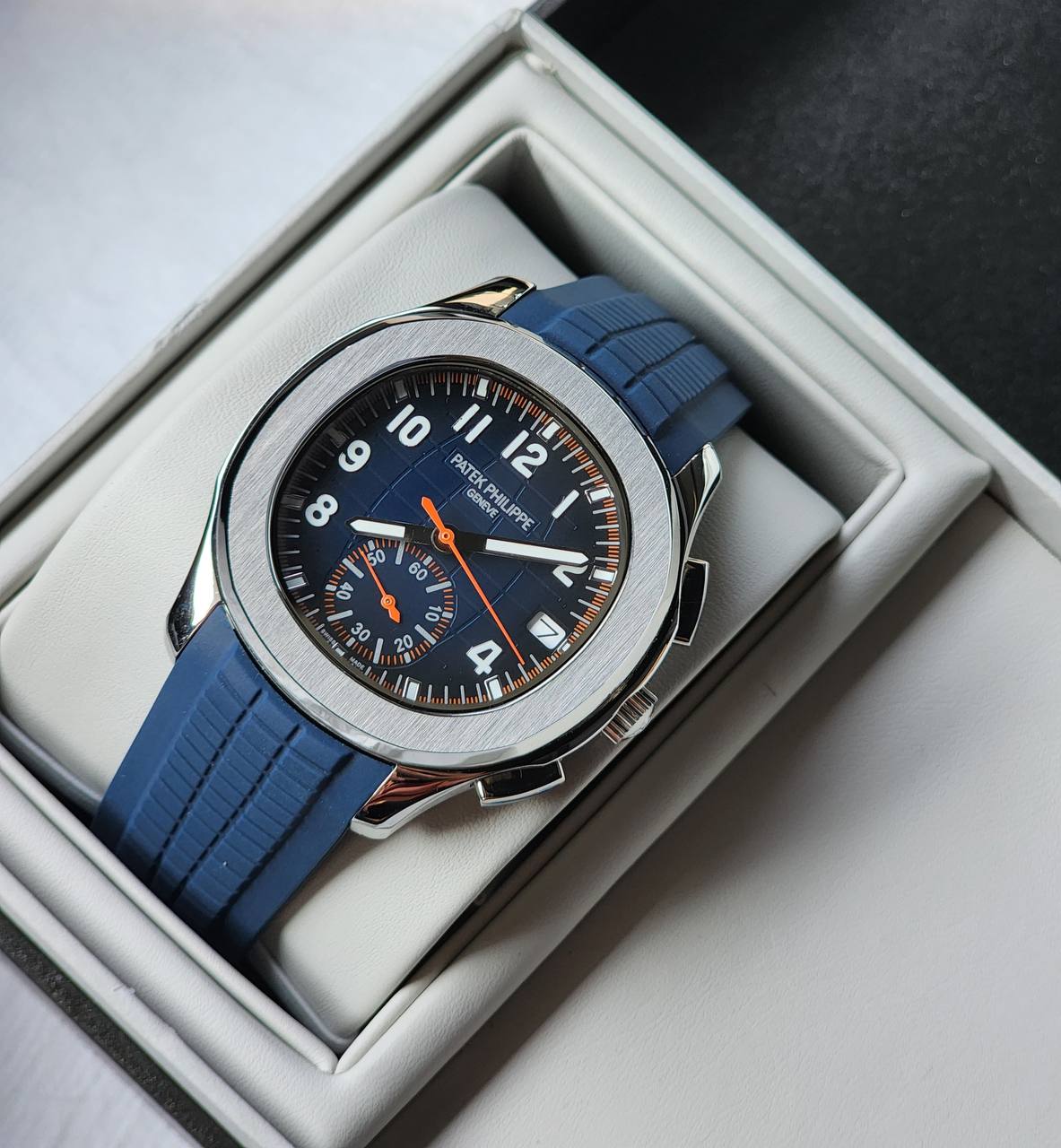 Patek Philippe Men's Automatic Watch — Nautilus Style